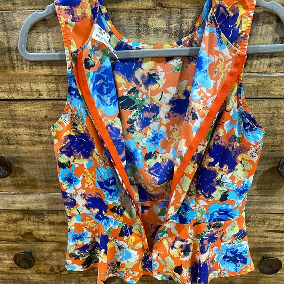 Pink Owl Tank‎ - Picture 4 of 6